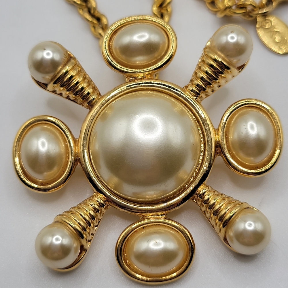 VTG Kenneth Jay Lane Faux Pearl Maltese Cross Necklace / Brooch | SIGNED - Picture 2 of 7